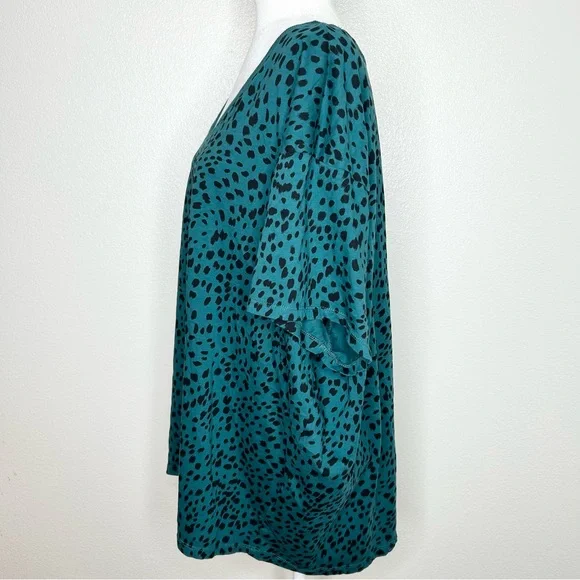 TORRID Herritage Womens Green Dotted V-Neck Short Sleeve T-Shirt Plus Size 3/ 3X - Picture 5 of 10